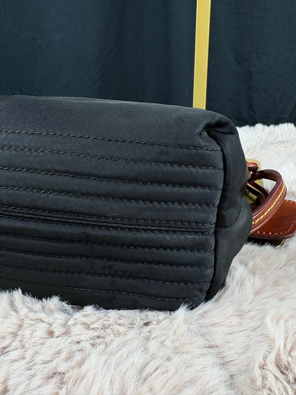 Dooney & Bourke Vintage Black Nylon Crossbody Bag – Duck Logo with Pink Interior